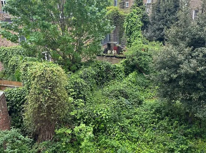 Camden Royale Apart